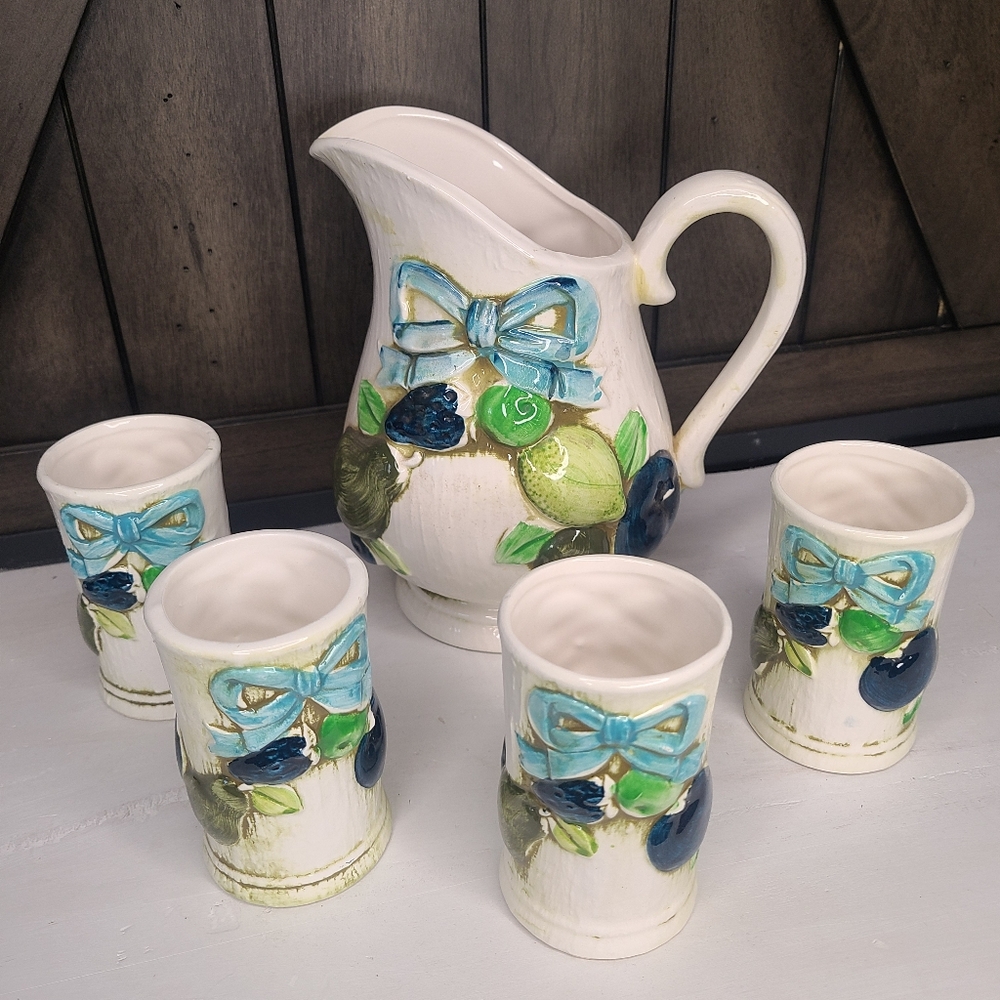 Vintage Napcoware Pitcher w 4 cups 1960's Green & Teal with‎ Raised Fruit C8265